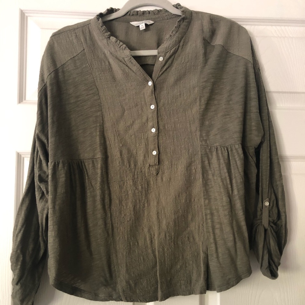 Lucky Brand Size M olive green blouse
